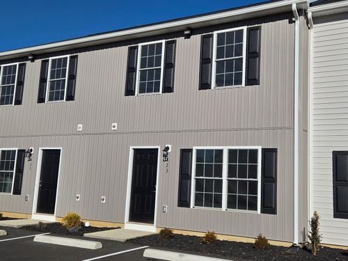 423 N Washington Ave, Pulaski, VA, 24301-4629 | Card Image