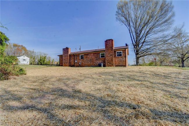 211 Riverside Cir, House other with 3 bedrooms, 1 bathrooms and null parking in Eden NC | Image 39