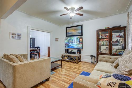 13346 129th St, South Ozone Park, NY, 11420-3306 | Card Image