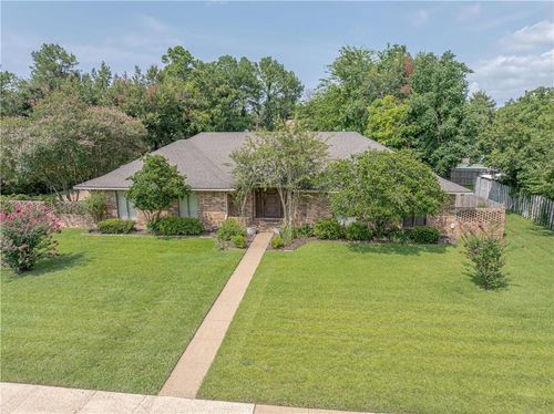 315 Welwyn Way, Alexandria, LA, 71303-2614 | Card Image