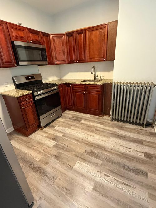 1-andamp-g-161 Zabriskie St, Jersey City, NJ, 07307-4221 | Card Image