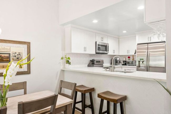 UNIT-13 - 2352 Altisma Way, Condo with 2 bedrooms, 2 bathrooms and 2 parking in Carlsbad CA | Image 8