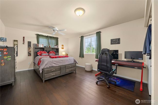 21010 Hobson Rd Se, House other with 3 bedrooms, 3 bathrooms and 7 parking in Yelm WA | Image 20