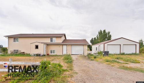 48 Lakeview Dr, Douglas, WY, 82633-9001 | Card Image
