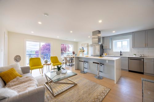 1277 Hudson St, Coquitlam, BC, V3B7L7 | Card Image