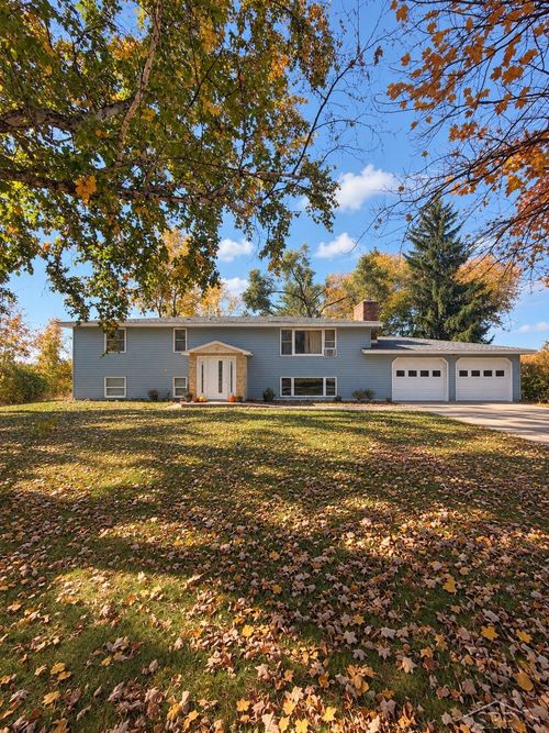 6381 N Middle Road, Hope Township, MI, 48628 | Card Image