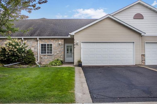 1105 Iris Dr, White Bear Tp, MN, 55127-6902 | Card Image