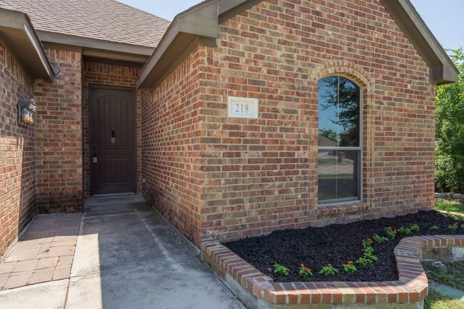 218 Windmill Dr, House other with 3 bedrooms, 2 bathrooms and null parking in Justin TX | Image 4