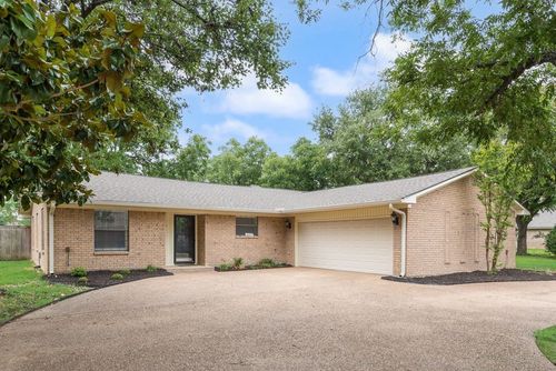 2697 Poplar Dr, Flower Mound, TX, 75028-1732 | Card Image