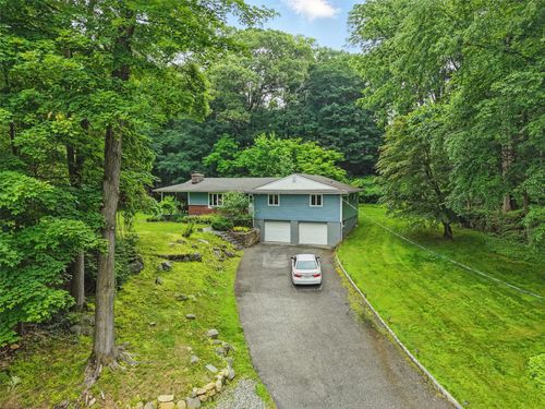 99 Furnace Dock Rd, Croton-On-Hudson, NY, 10520-1400 | Card Image