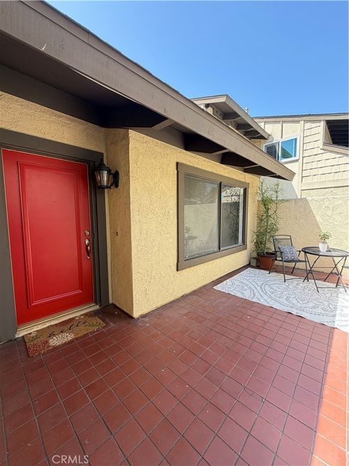 a37-2620 N Tustin, Santa Ana, CA, 92705 | Card Image
