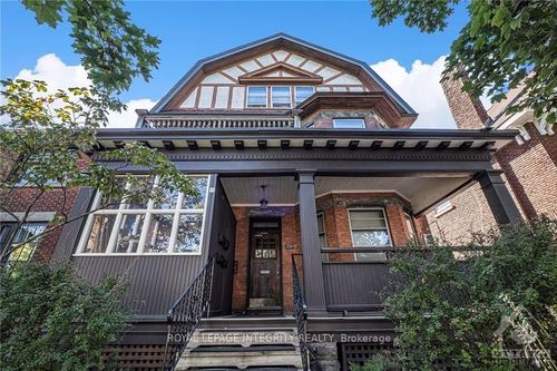 4-220 Powell Ave, Ottawa, ON, K1S2A5 | Card Image