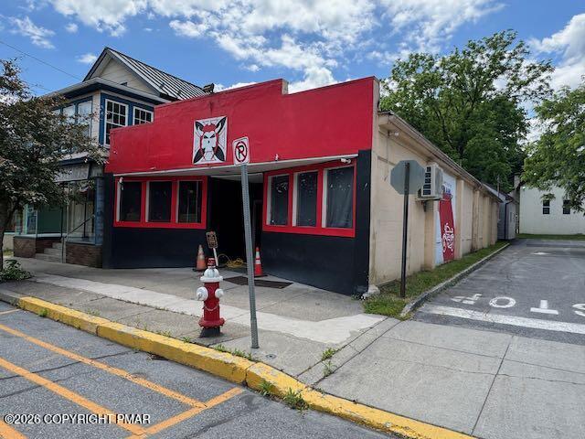 415 Delaware Ave, Portland, PA 18351
