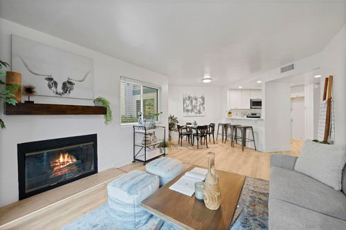 3002 Blue Oak Ct, Spring Valley, CA, 91978-1979 | Card Image