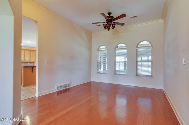 great room | Image 11