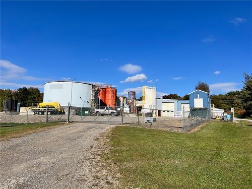 931 Bells Mills Rd, Josephine, PA, 15750-2009 | Card Image