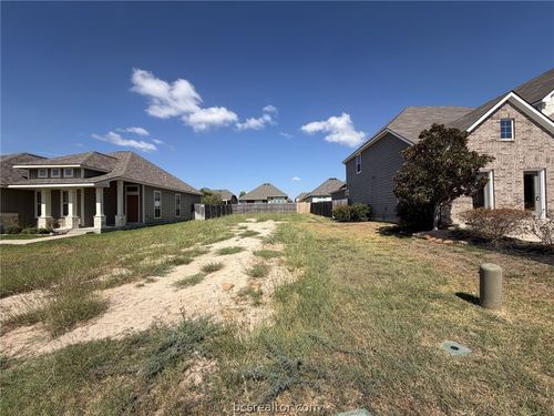 2002 Jester Trl, Bryan, TX, 77807-1450 | Card Image