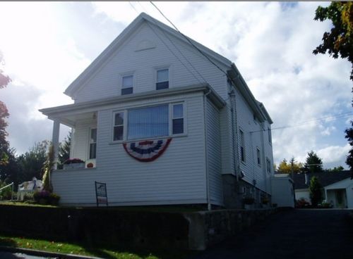 245 Dwelly St, Fall River, MA, 02724-1209 | Card Image