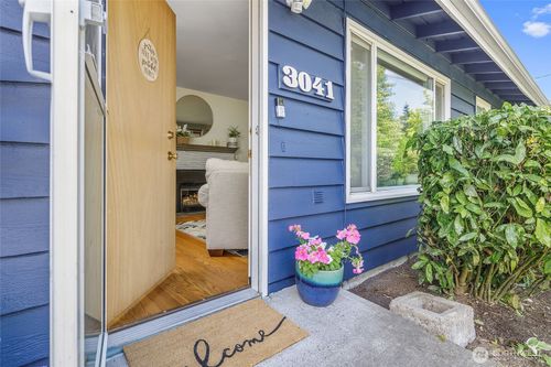 3041 S 201st Street, SeaTac, WA, 98198 | Card Image