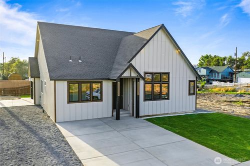 315 Buttercup St S, Soap Lake, WA, 98851-9255 | Card Image