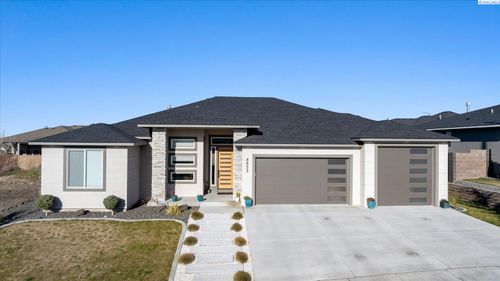 4833 S Reed St, Kennewick, WA, 99337-2731 | Card Image