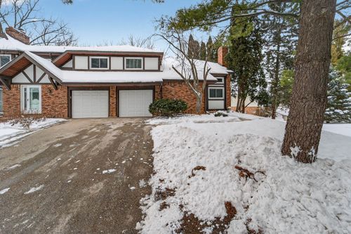 1222 N Gammon Rd, Middleton, WI, 53562-3806 | Card Image