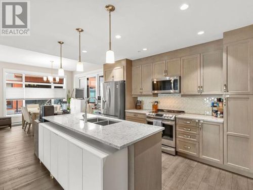 301-38 Waterfront Pl, Whitehorse, YT, Y1A6V1 | Card Image