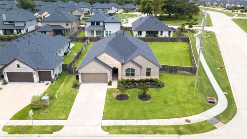 127 Dorado Dr, Friendswood, TX, 77546-5631 | Card Image