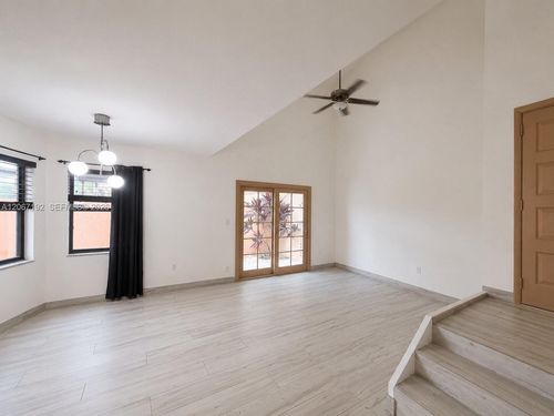 11263 Sw 9th Ct, Pembroke Pines, FL, 33025-4366 | Card Image