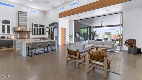 4912 N 45th St, Phoenix, AZ, 85018-2801 | Card Image