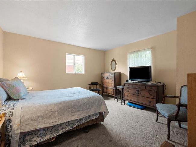 2706 Pioneer Ave, House other with 5 bedrooms, 2 bathrooms and 2 parking in Brookline PA | Image 17
