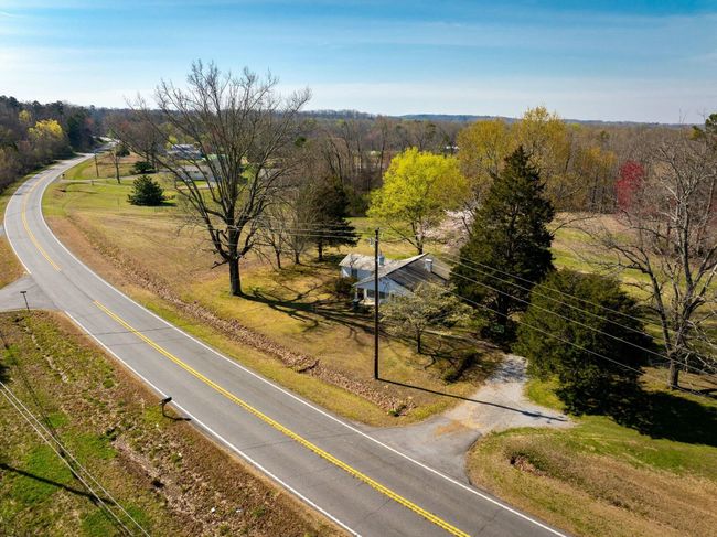 8615 Highway 301, House other with 2 bedrooms, 1 bathrooms and null parking in TRENTON GA | Image 35