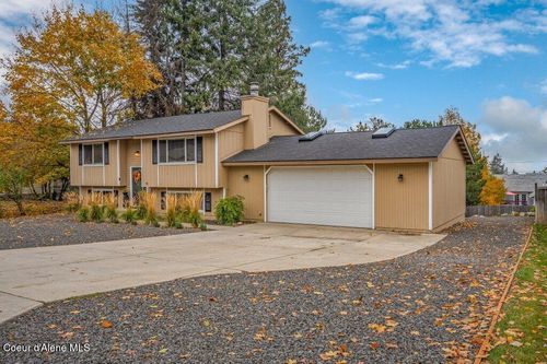 3219 E 19th Ave, Spokane, WA, 99223-3822 | Card Image