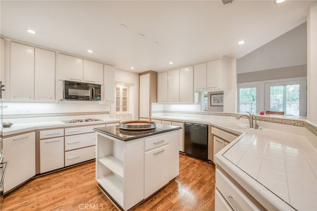 2727 W Bluff Ave, House other with 4 bedrooms, 3 bathrooms and 2 parking in Fresno CA | Image 28