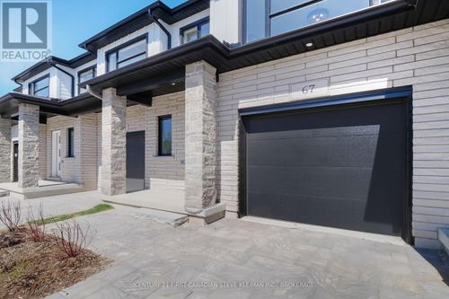 67-2700 Buroak Dr, London, ON, N6G0X4 | Card Image
