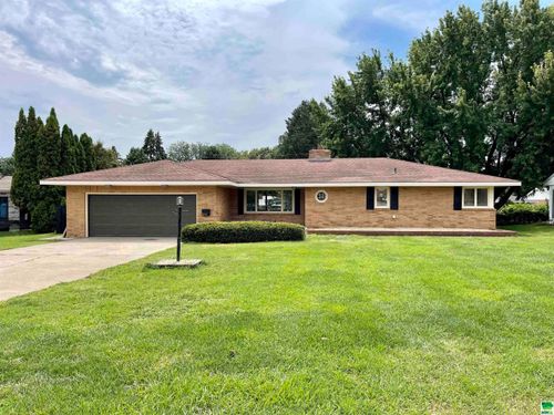 1512 W 5th St, Storm Lake, IA, 50588-3028 | Card Image