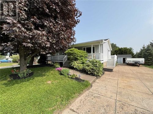 278 Rue Thibodeau, Dieppe, NB, E1A1W2 | Card Image