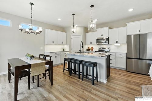 9710 S 184th St, Omaha, NE, 68136-6531 | Card Image