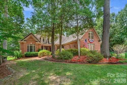 225 Highland Forest Dr, Lake Wylie, SC, 29710-6311 | Card Image