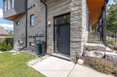 17 - 32 Arkell Rd, Condo with 2 bedrooms, 2 bathrooms and 1 parking in Guelph ON | Image 2