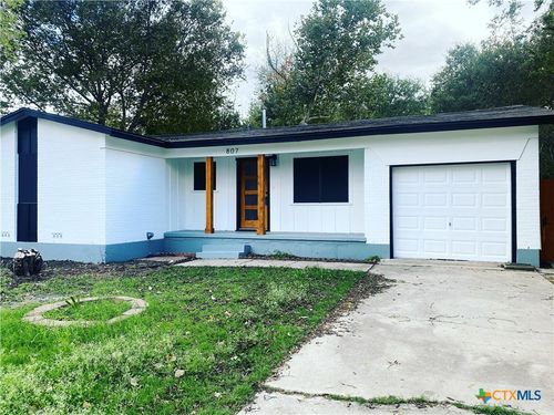 807 Sandy Ct, Copperas Cove, TX, 76522-2748 | Card Image