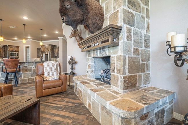 7113 E County Road 114, House other with 4 bedrooms, 4 bathrooms and 3 parking in Midland TX | Image 12