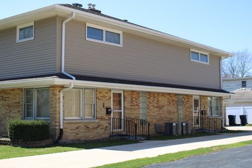 apt-2-724 Barnsdale Rd, La Grange Park, IL, 60526-1634 | Card Image