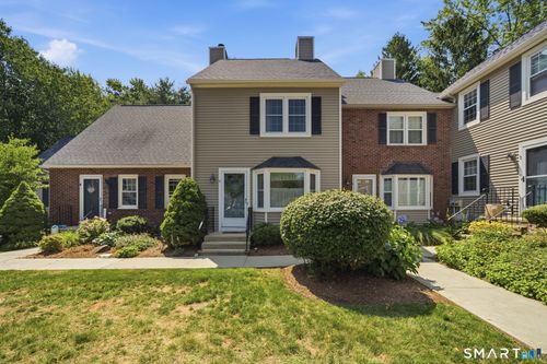 9-9 Braintree Court, Suffield, CT, 06078 | Card Image