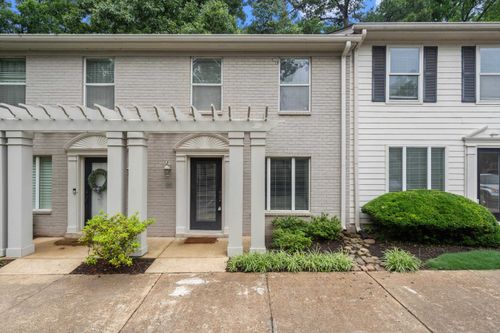 7457 S Germantown Sq, Germantown, TN, 38138-4811 | Card Image