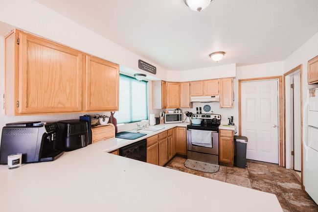 848 Pemberton Dr, House other with 3 bedrooms, 2 bathrooms and null parking in Spring Creek NV | Image 18