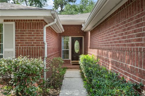 15 Gold Leaf Pl, The Woodlands, TX, 77384-3847 | Card Image