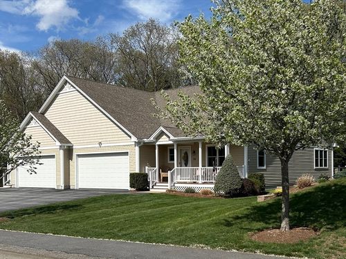 74-74 Virginia Dr, Rochdale, MA, 01542-1202 | Card Image