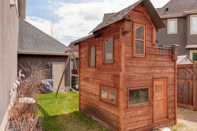 26 Aspen Dale Court Sw, Home with 4 bedrooms, 3 bathrooms and 6 parking in Calgary AB | Image 42
