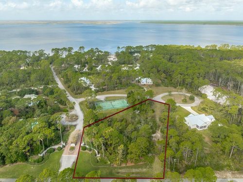 300 Sweet Bay Cir, Eastpoint, FL, 32328-3590 | Card Image